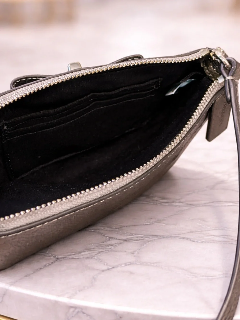 EUC Coach Metallic Gunmetal Silver Leather Wristlet Clutch - Picture 7 of 8